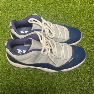 Air Jordan 11 Retro Low 'Georgetown'